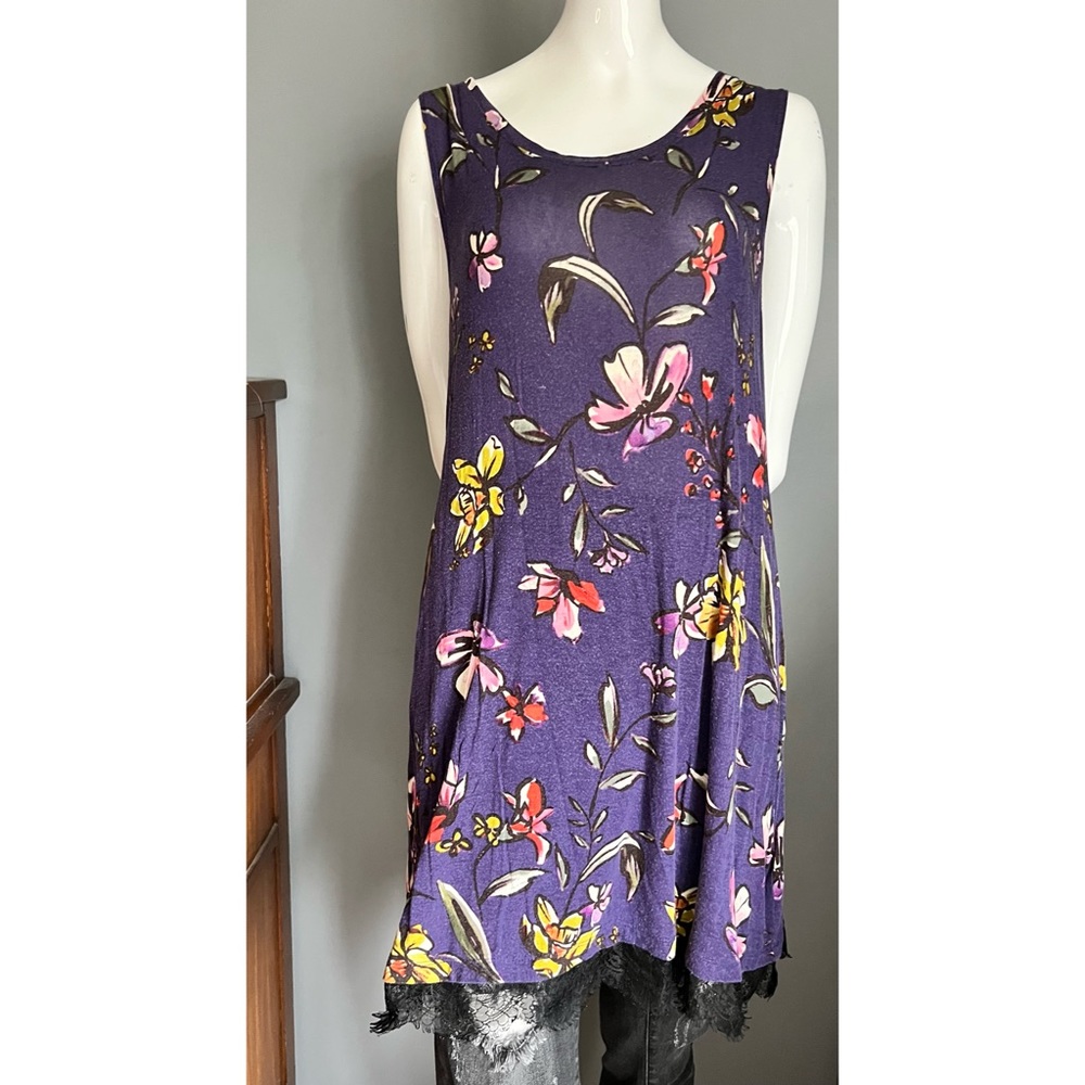 LOGO layers by Lori Goldstein : floral tunic tank